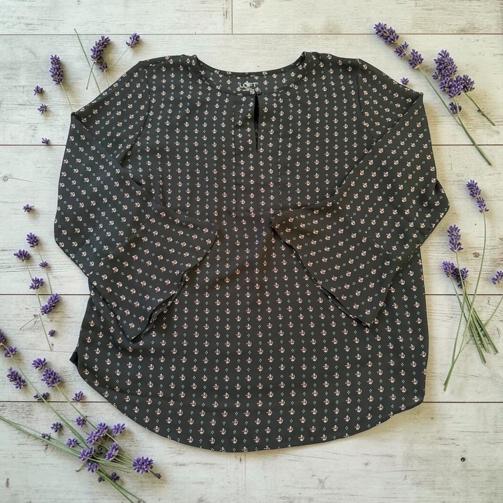 LOFT Black Ditsy Geometric Floral Keyhole Blouse Flare Bell Sleeve Womens L